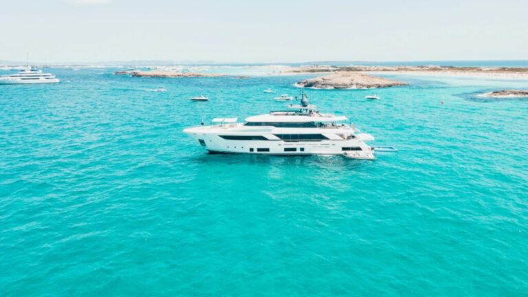 ibiza renting yacht